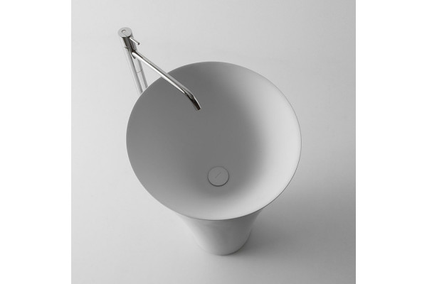 Antonio Lupi Tuba Напольная раковина 50.4х50.4см без отв без перелива с д/клапаном (хром) сифоном слив в пол мат-л: Flumood  цвет: белый TUBAMOOD Bianco/cr