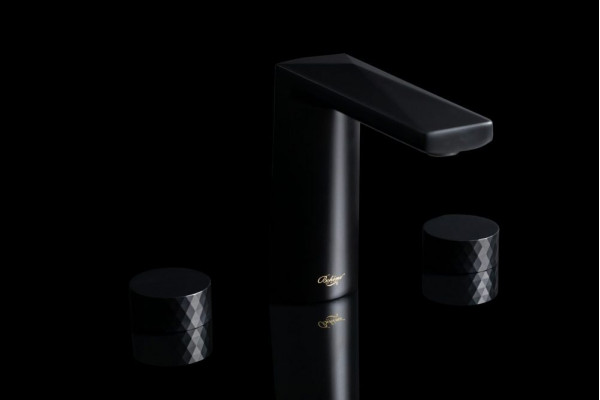 Смеситель для раковины Boheme Venturo 150-B-ICE черный двухвентильный, высота излива 11.84 см