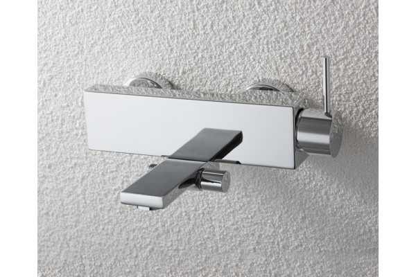 Смеситель Bravat Arc F66061C-01A-ENG для ванны с душем, однорычажный, хром