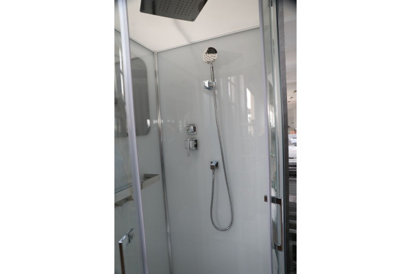 Душевая кабина Cerutti Spa Viva101 поддон низкий, стекло прозрачное, c крышей