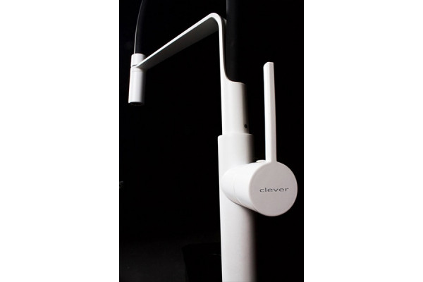 Смеситель Clever Chef 60145 для кухонной мойки черный