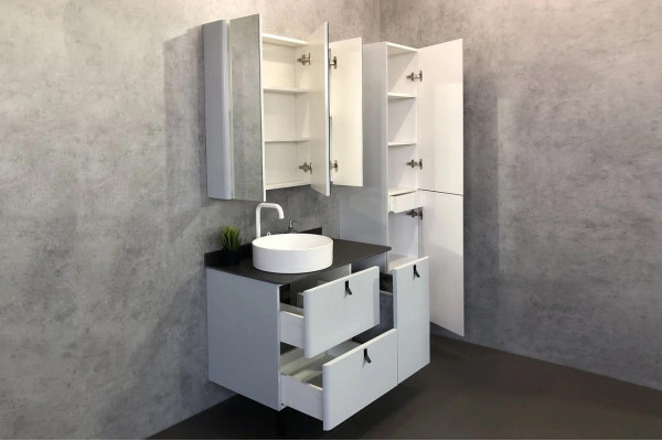 Тумба для комплекта Comforty Сорренто 90H светло-серая, с бельевой корзиной, с ящиками, матовая