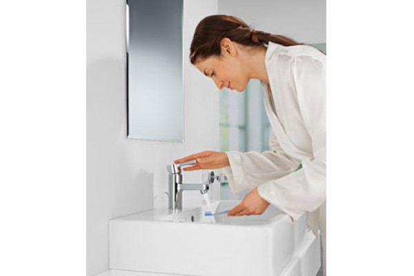 Дозатор жидкого мыла Grohe Essentials 40394001
