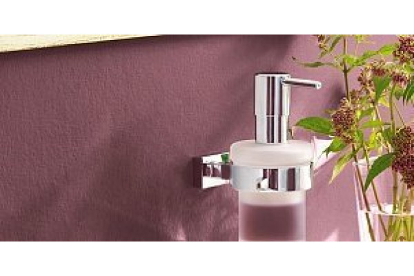 Дозатор жидкого мыла Grohe Essentials 40394001