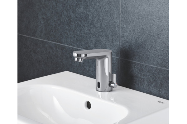 Рукомойник Grohe Euro Ceramic 39324000 цвет белый, полукруглая