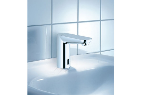 Смеситель Grohe Euroeco Cosmopolitan E 36271000 для раковины сенсорный, хром