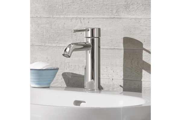 Смеситель Grohe Essence New 23590001 для раковины однорычажный, хром