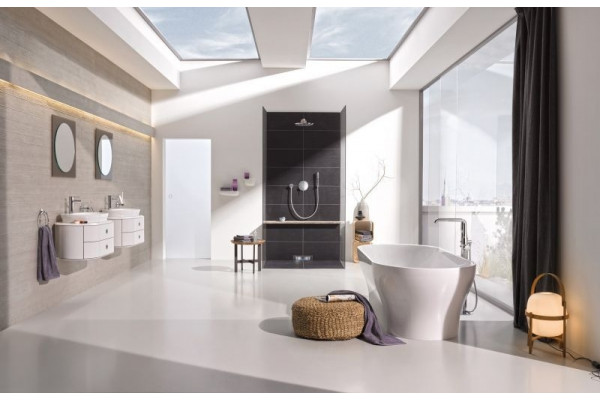 Смеситель Grohe Essence New 23491001 напольный однорычажный, хром