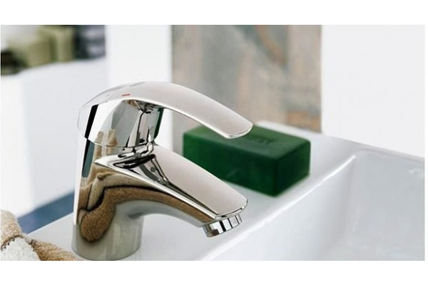 Смеситель Grohe Euroeco 32881000 для раковины однорычажный, хром