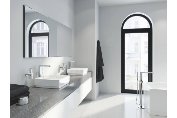 Смеситель Grohe Plus 32618003 для раковины однорычажный, хром