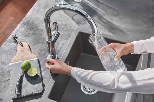 Смеситель Grohe Blue Pure BauCurve 30385000 для кухонной мойки, с фильтром, однорычажный, хром