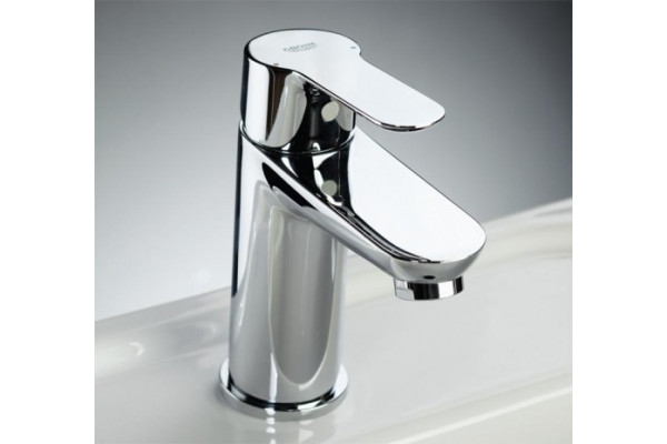 Смеситель Grohe BauEdge 23330000 для раковины однорычажный, хром