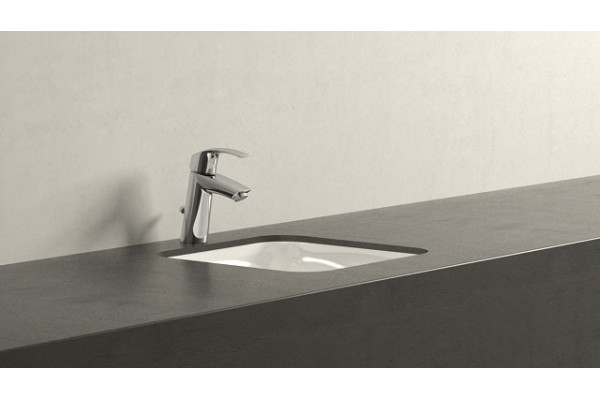 Смеситель Grohe Eurosmart 23322001 для раковины однорычажный, хром
