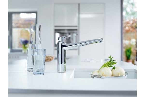 Смеситель Grohe Eurodisc Cosmopolitan 33770002 для кухонной мойки однорычажный, хром