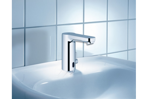 Смеситель Grohe Eurosmart бесконтактный сенсорный, хром, высота излива 10.4 см