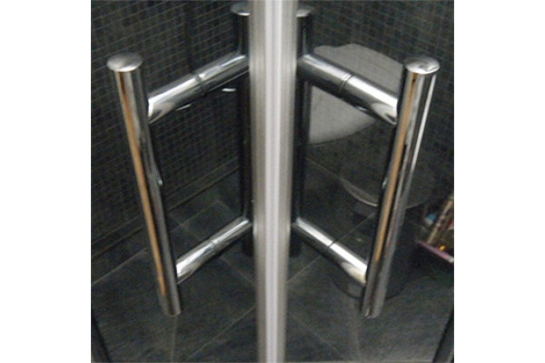 Душевой уголок GuteWetter Slide Square GK-864 75x75 см стекло бесцветное, профиль хром, квадратный, двери раздвижные