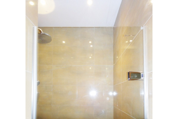 Душевая дверь в нишу GuteWetter Trend Door GK-861 правая 70 см стекло бесцветное Two, фурнитура хром, распашная