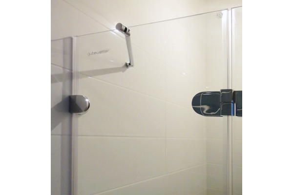 Душевая дверь в нишу GuteWetter Lux Door GK-002A левая 110 см стекло бесцветное, фурнитура хром, распашная