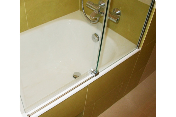 Шторка на ванну GuteWetter Slide Pearl GV-862 правая 75 см стекло бесцветное, профиль хром, раздвижная