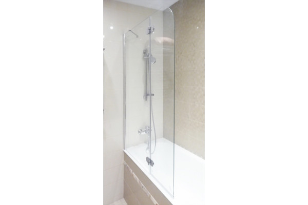 Шторка на ванну GuteWetter Lux Pearl GV-102A левая 120 см стекло бесцветное, профиль хром, распашная