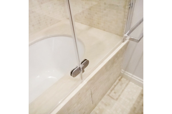 Шторка на ванну GuteWetter Lux Pearl GV-102 правая 100 см стекло бесцветное, профиль хром, складная