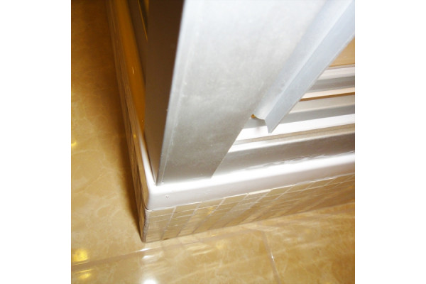 Душевой уголок GuteWetter Practic Rectan GK-403 правая 95x75 см стекло бесцветное, профиль матовый хром, прямоугольный, двери раздвижные