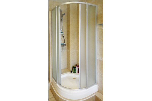 Душевой уголок GuteWetter Practic Round GK-401 100 см стекло матовое, профиль матовый хром, четверть круга, двери раздвижные