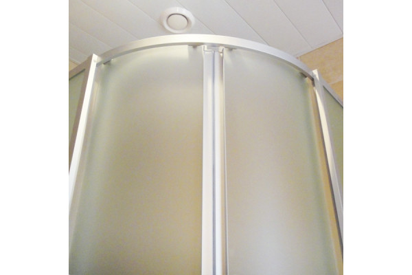 Душевой уголок GuteWetter Practic Round GK-401 100 см стекло матовое, профиль матовый хром, четверть круга, двери раздвижные