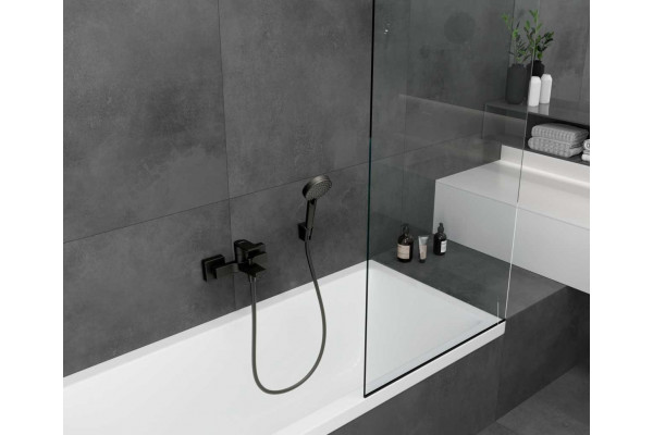 Смеситель Hansgrohe Vernis Shape 71450670 для ванны с душем, черный, однорычажный, длина излива 16.6 см