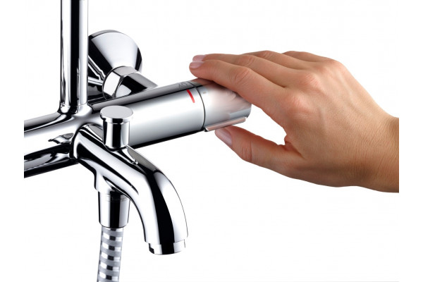 Душевая стойка Hansgrohe Vernis Shape 26284000 Showerpipe 230 1jet с термостатом, хром, штанга 117 см, шланг пластиковый 160 см