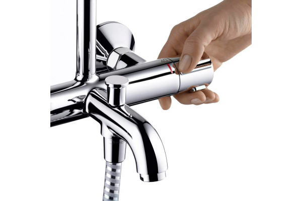 Душевая стойка Hansgrohe Vernis Blend 26274000 Showerpipe 200 1jet с термостатом, хром, штанга 117 см, шланг пластиковый 160 см