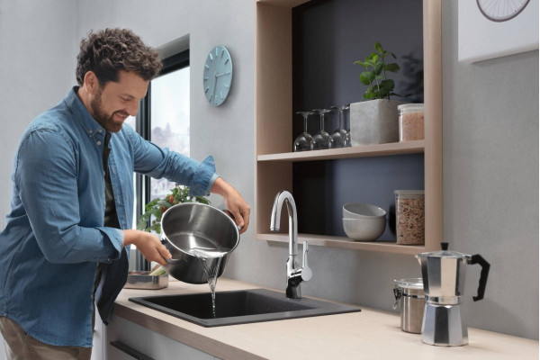 Смеситель Hansgrohe Focus M43 71812000 для кухонной мойки, хром, однорычажный, высота излива 22.3 см