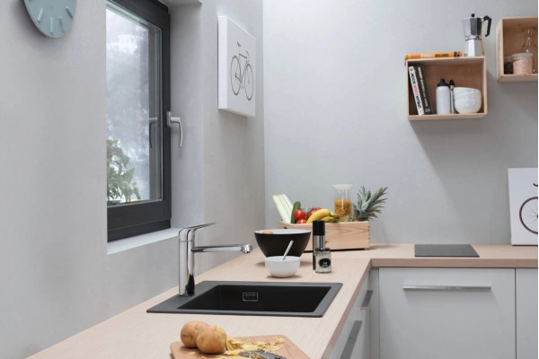 Смеситель Hansgrohe Focus M42 71806000 для кухонной мойки, хром, однорычажный, высота излива 12.2 см