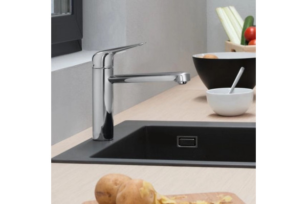 Смеситель Hansgrohe Focus M42 71806000 для кухонной мойки, хром, однорычажный, высота излива 12.2 см