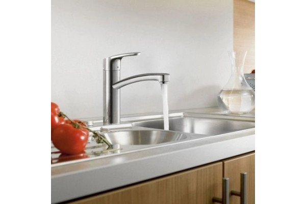 Смеситель Hansgrohe Focus M41 31804000 для кухонной мойки, хром, однорычажный, высота излива 15.5 см