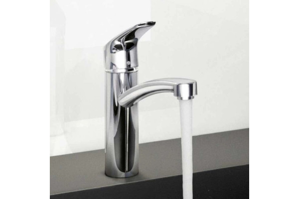 Смеситель Hansgrohe Focus M41 31804000 для кухонной мойки, хром, однорычажный, высота излива 15.5 см