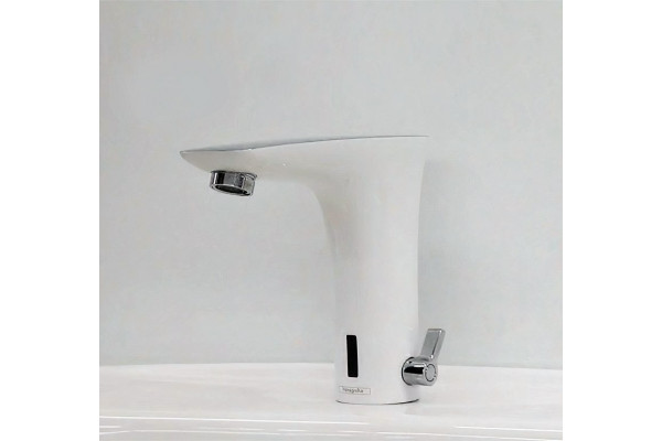 Смеситель Hansgrohe PuraVida 15170400 для раковины, белый, хром, сенсорный, длина излива 12.9 см
