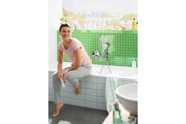 Смеситель Hansgrohe Novus Loop 71345000 для ванны с душем, однорычажный, хром
