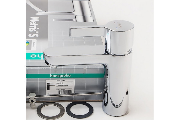 Смеситель Hansgrohe Metris S 31060000 для раковины однорычажный, хром