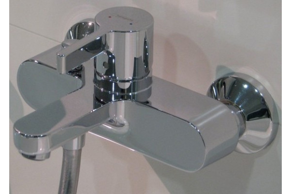 Смеситель Hansgrohe Metris S 31460000 для ванны с душем, однорычажный, хром