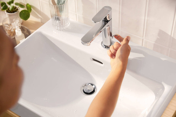 Смеситель для раковины Hansgrohe Rebris S 72517000 с донным клапаном, хром, однорычажный, высота излива 10.9 см