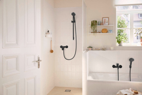 Смеситель для душа Hansgrohe Rebris S 72640670 черный матовый однорычажный