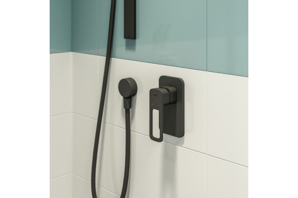 Шланговое подключение Iddis Built-in Shower Accessories 004BL00i62 черное цвет черный, штанга 5.37 см