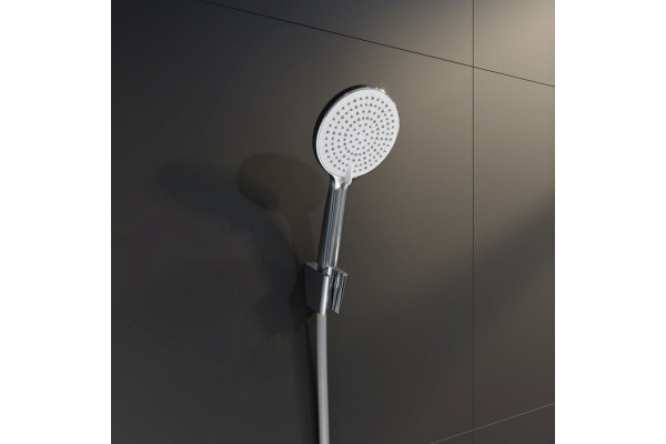 Душевая лейка Iddis Optima Home OPH3F0Ci18 хром штанга 23.97 см,  в современном стиле