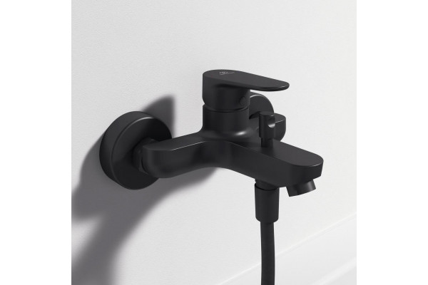 Смеситель Ideal Standard Cerafine O BC500XG для ванны с душем, черный, однорычажный, длина излива 15.8 см