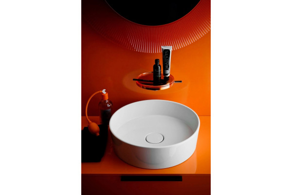 Зеркало Laufen Kartell by Laufen 80 оранжевое, с подсветкой, округлое, с розеткой