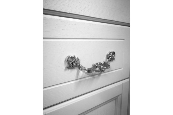 Тумба для комплекта ValenHouse Эллина 80 белая, фурнитура хром, напольная, с доводчиками