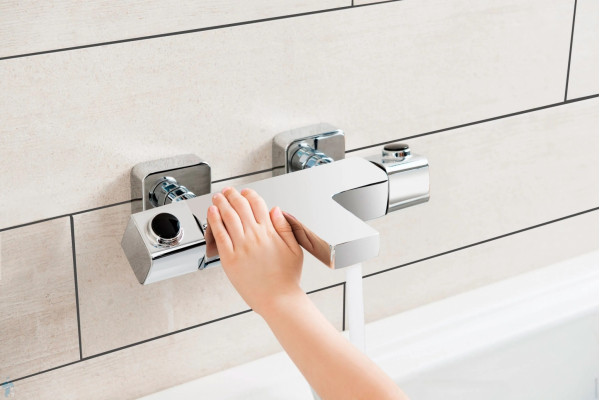 Термостат VitrA AquaHeat SS3 A47159EXP для ванны с душем, хром, длина излива 18 см