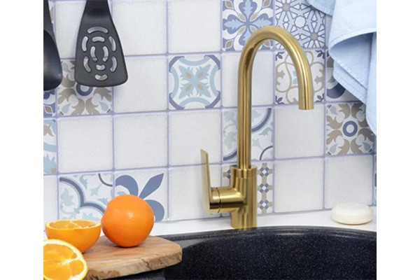 Смеситель Wasserkraft Aisch 5507 для кухонной мойки однорычажный, золото