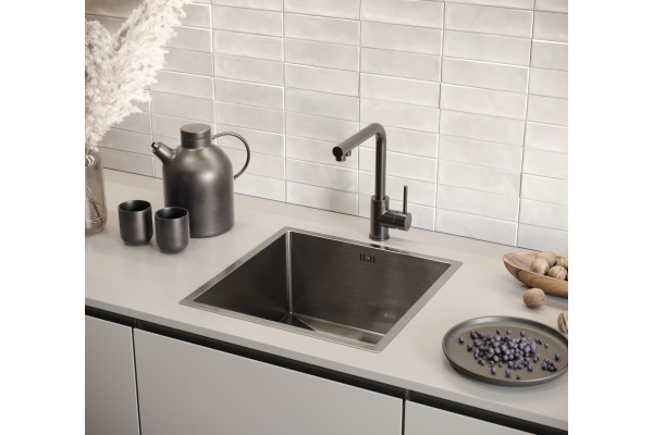 Смеситель для кухни Domaci Равенна DCB 7015 черный